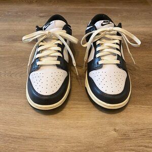 NWOT Nike Dunk Low Premium